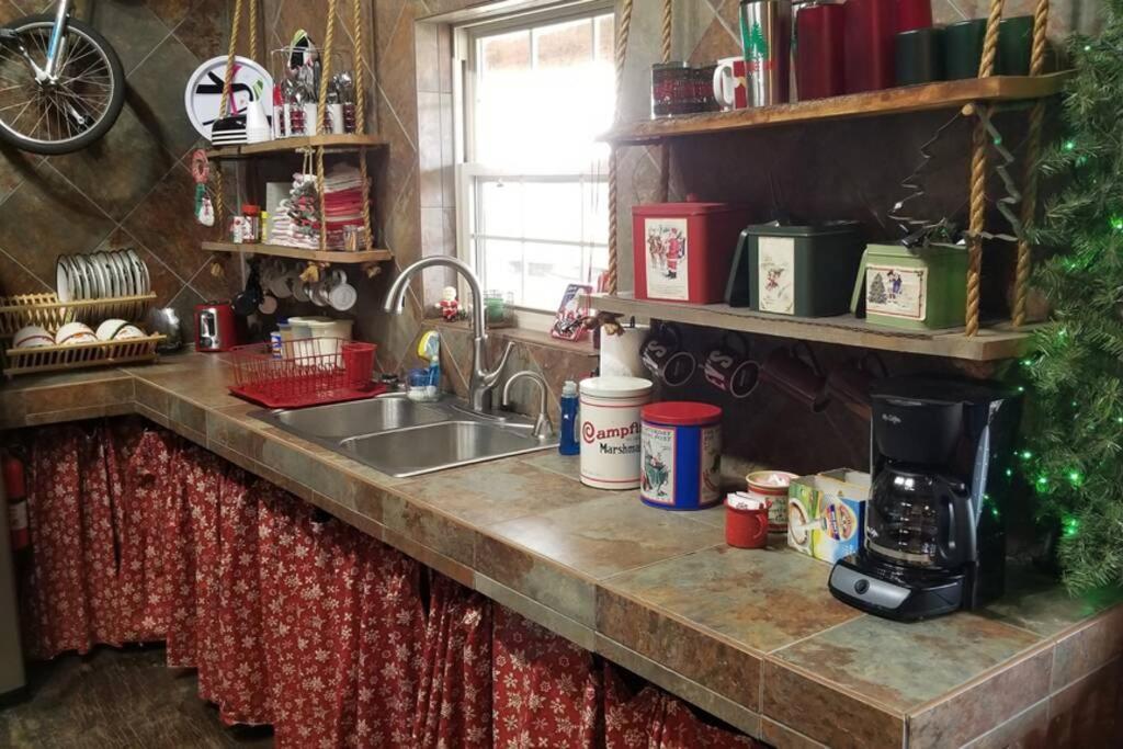 Rural Life On A Real Christmas Tree Farm! Hallmark Experience! Ozark Zewnętrze zdjęcie