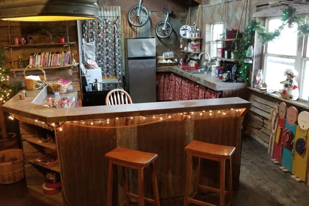 Rural Life On A Real Christmas Tree Farm! Hallmark Experience! Ozark Zewnętrze zdjęcie